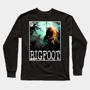 Retro Bigfoot Best Art Sasquatch Vintage Cryptid Woods Hunting Hide and Seek Believe Long Sleeve T-Shirt